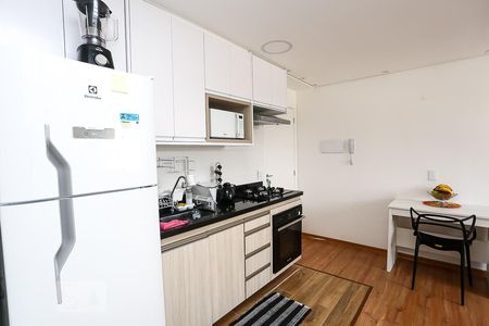 Cozinha integrada com sala de apartamento à venda com 2 quartos, 40m² em Fazenda Morumbi, São Paulo