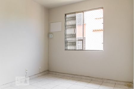 Sala de apartamento para alugar com 2 quartos, 48m² em Portuguesa, Rio de Janeiro