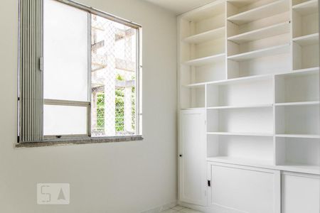 Quarto 2 de apartamento para alugar com 2 quartos, 48m² em Portuguesa, Rio de Janeiro