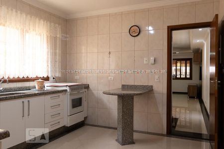 Cozinha de casa à venda com 3 quartos, 150m² em Vila Romano, São Paulo