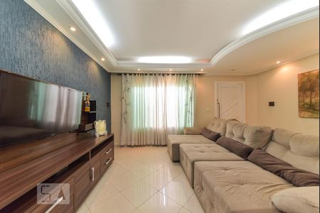 Casa à venda com 200m², 3 quartos e 2 vagasSala