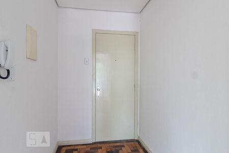 Hall de Entrada de apartamento à venda com 3 quartos, 96m² em Navegantes, Porto Alegre