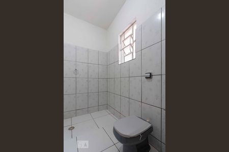 Banheiro de casa para alugar com 1 quarto, 40m² em Vila Campanela, São Paulo