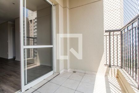 Varanda de apartamento para alugar com 2 quartos, 69m² em Jardim Tupanci, Barueri