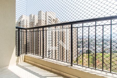 Varanda de apartamento para alugar com 2 quartos, 69m² em Jardim Tupanci, Barueri