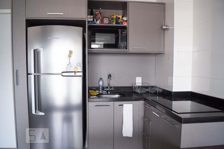 Cozinha de kitnet/studio à venda com 1 quarto, 33m² em Santo Amaro, São Paulo