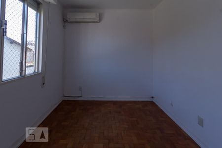 quarto 1 de apartamento para alugar com 2 quartos, 70m² em Passo da Areia, Porto Alegre