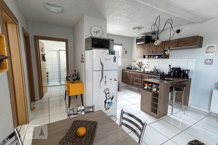 Sala de Estar e cozinha de apartamento para alugar com 2 quartos, 49m² em Campina, São Leopoldo