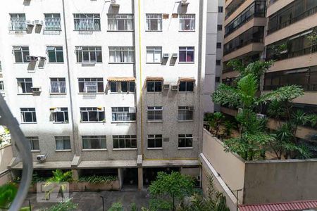 Vista da Sala de apartamento para alugar com 2 quartos, 75m² em Icaraí, Niterói