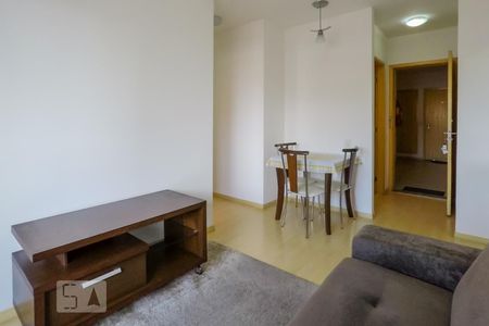 Sala vista pela sacada de apartamento para alugar com 1 quarto, 40m² em Vila Mariana, São Paulo