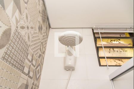 Banheiro de kitnet/studio para alugar com 1 quarto, 15m² em Cambuci, São Paulo