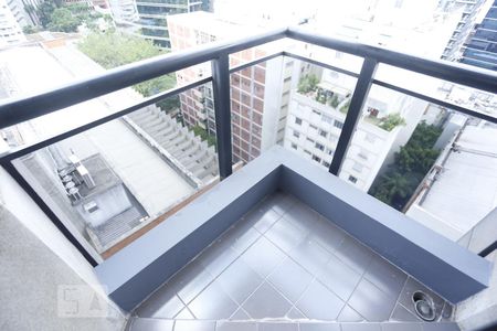 Varanda de kitnet/studio para alugar com 1 quarto, 48m² em Consolação, São Paulo