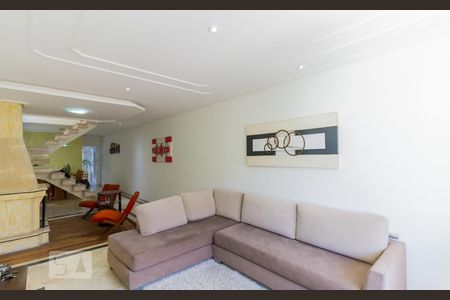 Sala de Estar de casa para alugar com 4 quartos, 180m² em Parque Renato Maia, Guarulhos
