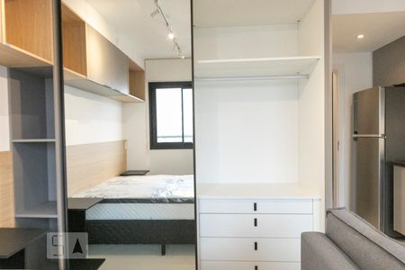 Detalhe Armários de apartamento para alugar com 1 quarto, 25m² em Indianópolis, São Paulo