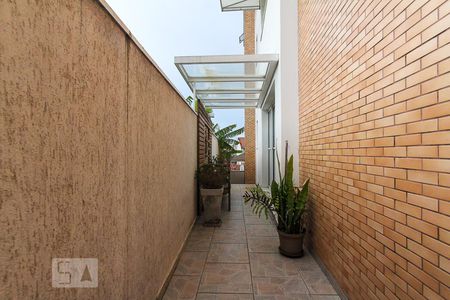 Corredor de casa à venda com 3 quartos, 250m² em Vila Mafra, São Paulo