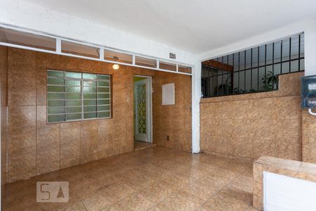 Garagem de casa para alugar com 2 quartos, 88m² em Carandiru, São Paulo