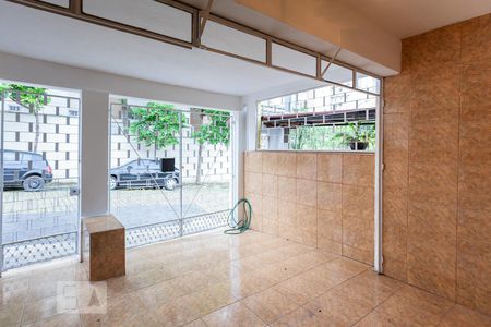 Garagem de casa para alugar com 2 quartos, 88m² em Carandiru, São Paulo