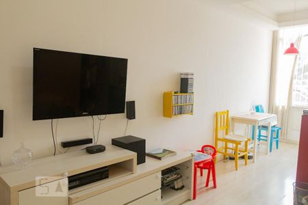 sala de apartamento para alugar com 2 quartos, 68m² em Grajaú, Rio de Janeiro