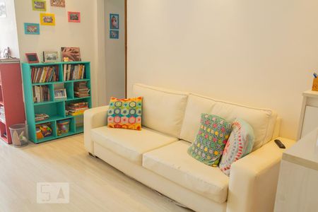 sala de apartamento para alugar com 2 quartos, 68m² em Grajaú, Rio de Janeiro