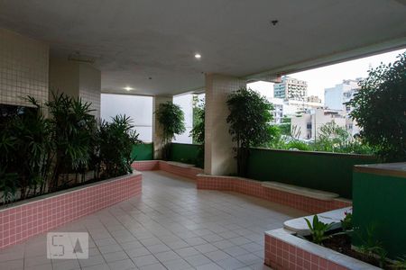 Apartamento para alugar com 92m², 2 quartos e 1 vaga Apartamento para alugar com 92m², 2 quartos e 1 vagaÁrea Comum - Playground