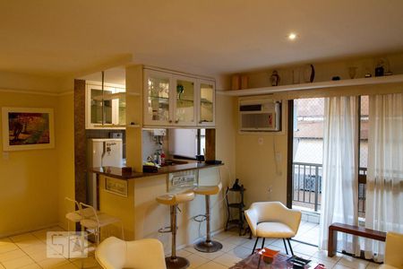 Apartamento para alugar com 92m², 2 quartos e 1 vaga Apartamento para alugar com 92m², 2 quartos e 1 vagaSala e cozinha