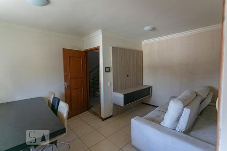 Sala de apartamento à venda com 2 quartos, 67m² em Ipiranga, Belo Horizonte