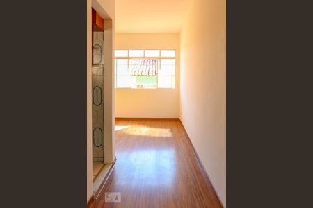 Sala de apartamento à venda com 3 quartos, 86m² em João Pinheiro, Belo Horizonte