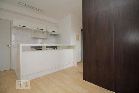Sala e Cozinha de kitnet/studio para alugar com 1 quarto, 28m² em Campos Elíseos, São Paulo