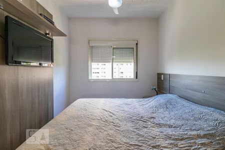 Suíte de apartamento para alugar com 2 quartos, 76m² em Jardim Tupanci, Barueri