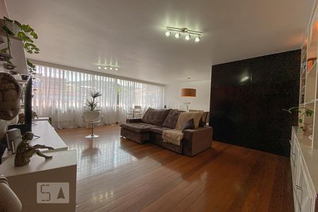 Apartamento à venda com 180m², 4 quartos e 1 vagaSala