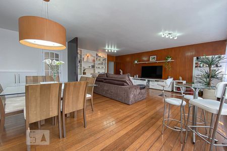 Sala de apartamento à venda com 4 quartos, 180m² em Olaria, Rio de Janeiro
