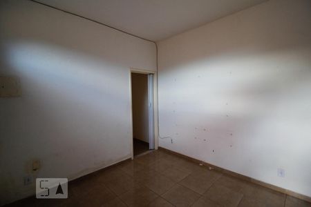 Sala de kitnet/studio para alugar com 1 quarto, 100m² em Abolição, Rio de Janeiro