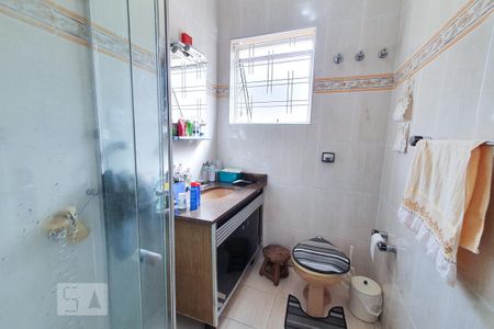 Casa à venda com 440m², 4 quartos e 3 vagas Casa à venda com 440m², 4 quartos e 3 vagasBanheiro 2