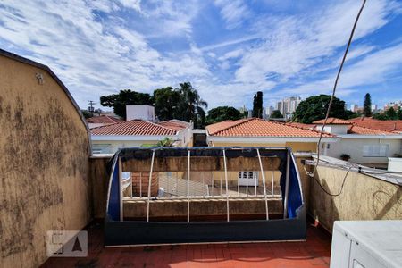 Casa à venda com 440m², 4 quartos e 3 vagas Casa à venda com 440m², 4 quartos e 3 vagasQuarto 3