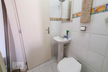 Casa à venda com 440m², 4 quartos e 3 vagas Casa à venda com 440m², 4 quartos e 3 vagasBanheiro 3