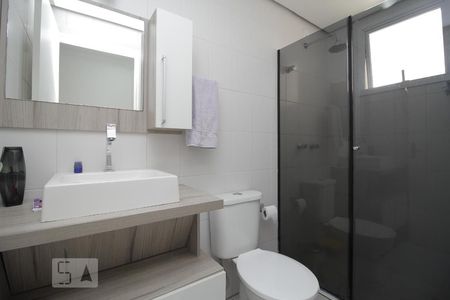 Banheiro de apartamento à venda com 2 quartos, 65m² em Harmonia, Canoas