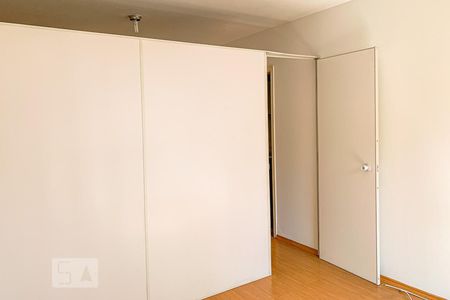 Quarto de kitnet/studio para alugar com 1 quarto, 44m² em Centro, Campinas