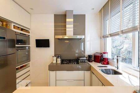 Cozinha de apartamento à venda com 2 quartos, 100m² em Lagoa, Rio de Janeiro