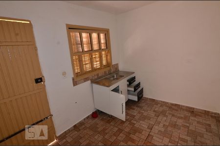 Cozinha de casa para alugar com 1 quarto, 40m² em Vila Dom Pedro Ii, São Paulo