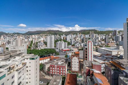 Vista Sala de apartamento à venda com 4 quartos, 150m² em São Pedro, Belo Horizonte