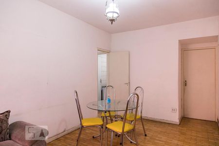 Sala de apartamento para alugar com 3 quartos, 75m² em Prado, Belo Horizonte