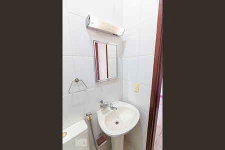 Banheiro de apartamento para alugar com 2 quartos, 60m² em Vila Isabel, Rio de Janeiro