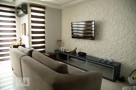 Sala de casa de condomínio à venda com 3 quartos, 120m² em Vila Santo Estéfano, São Paulo