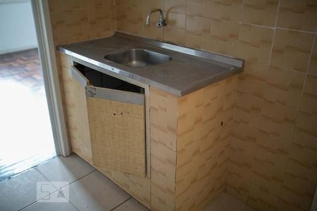 Cozinha de apartamento para alugar com 1 quarto, 26m² em Cristal, Porto Alegre