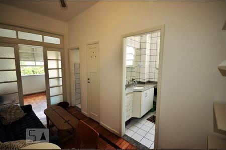 Sala de apartamento à venda com 1 quarto, 30m² em Laranjeiras, Rio de Janeiro