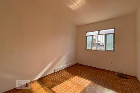 Quarto 1 de casa para alugar com 3 quartos, 80m² em Vila da Penha, Rio de Janeiro