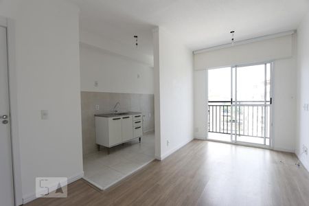 Sala de apartamento para alugar com 2 quartos, 46m² em Taquara, Rio de Janeiro