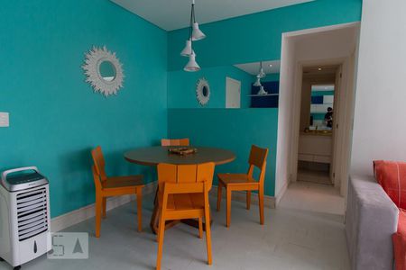 Sala de apartamento para alugar com 1 quarto, 49m² em Santo Amaro, São Paulo