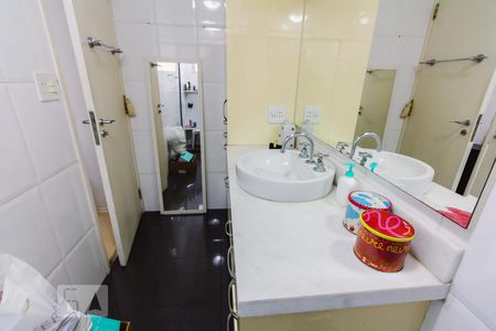 Banheiro da Suíte 1 de apartamento à venda com 3 quartos, 120m² em Perdizes, São Paulo