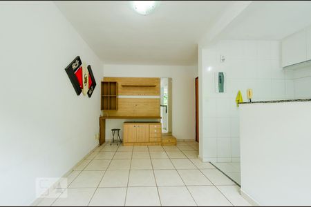 Sala de apartamento para alugar com 2 quartos, 51m² em Carlos Prates, Belo Horizonte